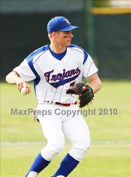 Thumbnail 2 in Bishop Dunne vs Trinity Christian photogallery.