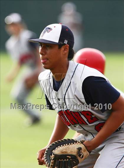 Thumbnail 3 in Bishop Dunne vs Trinity Christian photogallery.