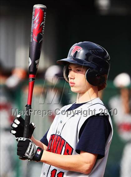 Thumbnail 2 in Bishop Dunne vs Trinity Christian photogallery.