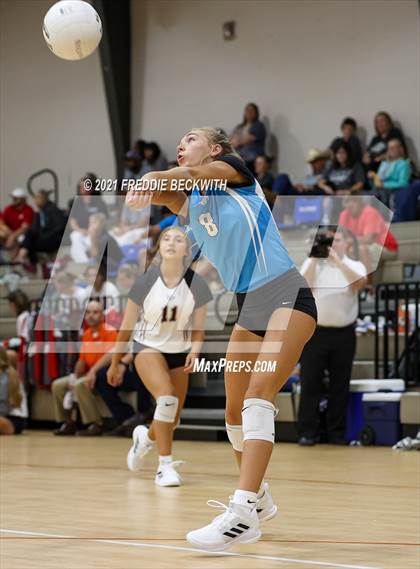 Thumbnail 2 in City View vs Bowie (Nocona Tournament) photogallery.