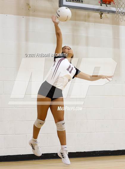 Thumbnail 3 in City View vs Bowie (Nocona Tournament) photogallery.