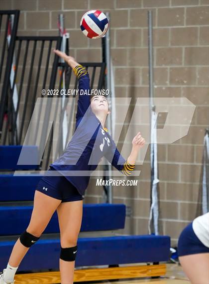 Thumbnail 3 in Rifle vs Arapahoe (Eagle Invite) photogallery.