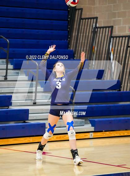 Thumbnail 1 in Rifle vs Arapahoe (Eagle Invite) photogallery.