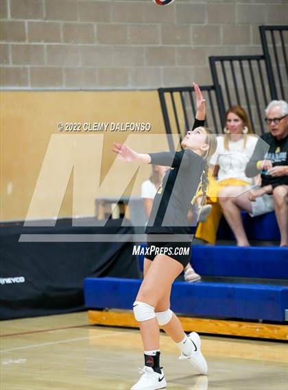 Thumbnail 3 in Rifle vs Arapahoe (Eagle Invite) photogallery.