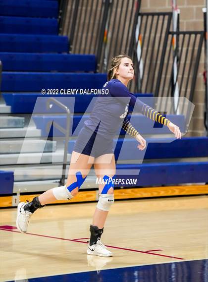 Thumbnail 3 in Rifle vs Arapahoe (Eagle Invite) photogallery.