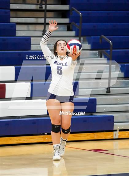 Thumbnail 2 in Rifle vs Arapahoe (Eagle Invite) photogallery.
