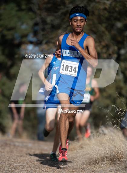 Thumbnail 1 in CIF Sac-Joaquin Section Cross Country Championships (D3 Boys) photogallery.