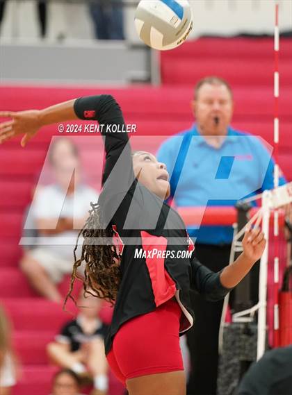 Thumbnail 1 in Port Huron Northern @ Chippewa Valley photogallery.