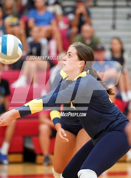 Thumbnail 2 in Port Huron Northern @ Chippewa Valley photogallery.