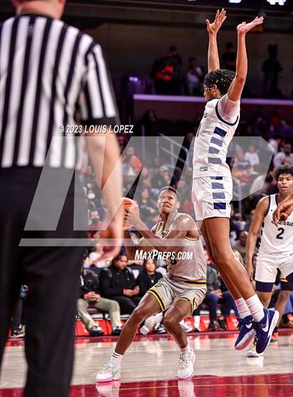 Thumbnail 2 in Sierra Canyon vs. Wheeler (The Chosen One's Invitational) photogallery.