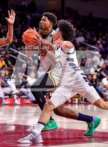 Thumbnail 1 in Sierra Canyon vs. Wheeler (The Chosen One's Invitational) photogallery.