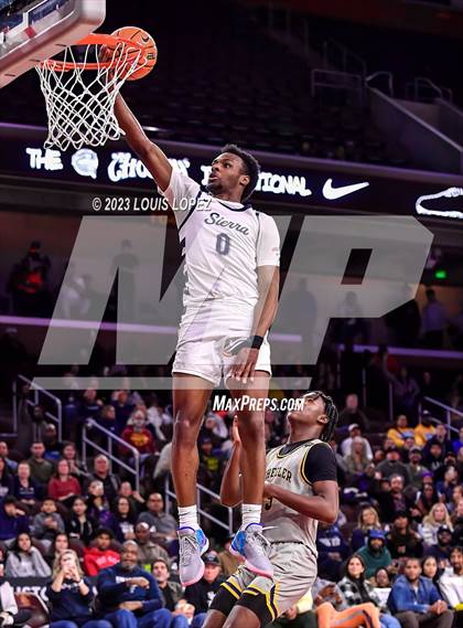 Thumbnail 3 in Sierra Canyon vs. Wheeler (The Chosen One's Invitational) photogallery.
