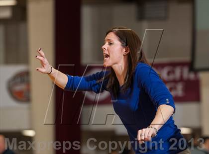 Thumbnail 1 in Springfield vs. Braintree (Spalding Hoophall Classic) photogallery.