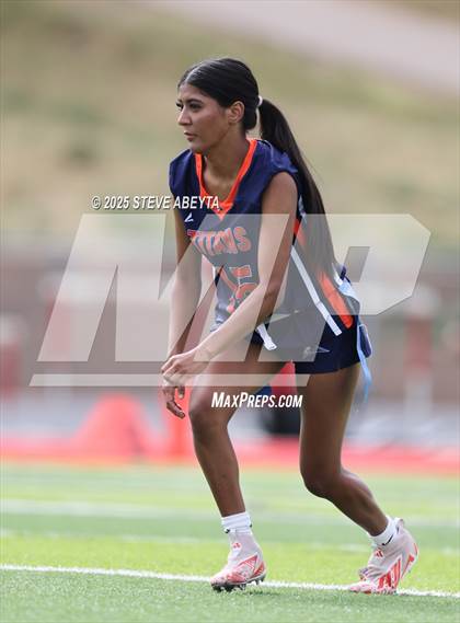 Thumbnail 2 in Smoky Hill vs Legend (Regis Jesuit High School) photogallery.