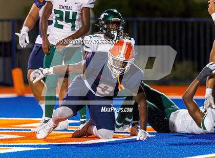 Thumbnail 3 in Central @ Bishop Gorman photogallery.