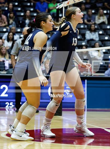 Thumbnail 2 in Goliad vs. Bushland (UIL 3A D1 Volleyball Final) photogallery.