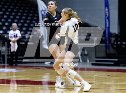 Thumbnail 1 in Goliad vs. Bushland (UIL 3A D1 Volleyball Final) photogallery.