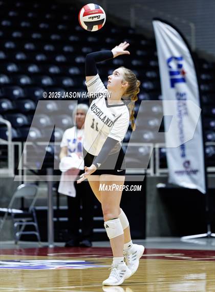Thumbnail 1 in Goliad vs. Bushland (UIL 3A D1 Volleyball Final) photogallery.