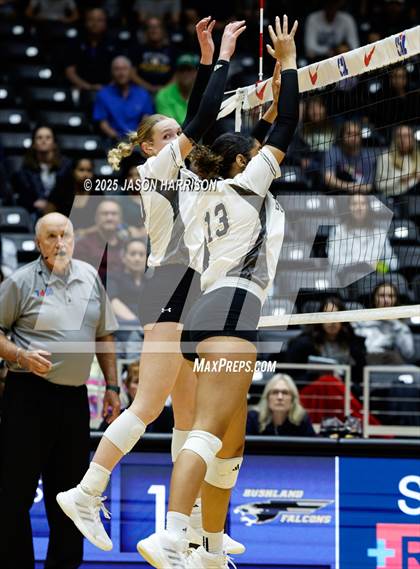 Thumbnail 2 in Goliad vs. Bushland (UIL 3A D1 Volleyball Final) photogallery.