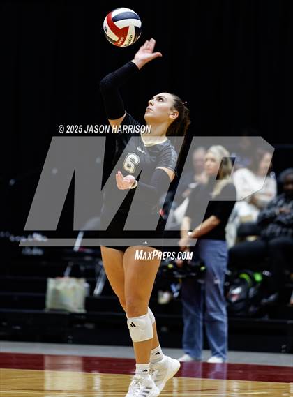 Thumbnail 1 in Goliad vs. Bushland (UIL 3A D1 Volleyball Final) photogallery.