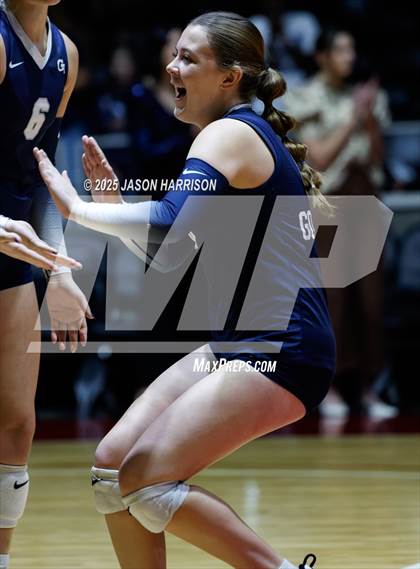 Thumbnail 2 in Goliad vs. Bushland (UIL 3A D1 Volleyball Final) photogallery.
