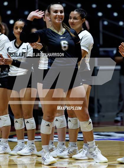 Thumbnail 2 in Goliad vs. Bushland (UIL 3A D1 Volleyball Final) photogallery.