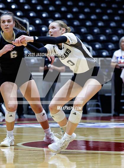Thumbnail 3 in Goliad vs. Bushland (UIL 3A D1 Volleyball Final) photogallery.