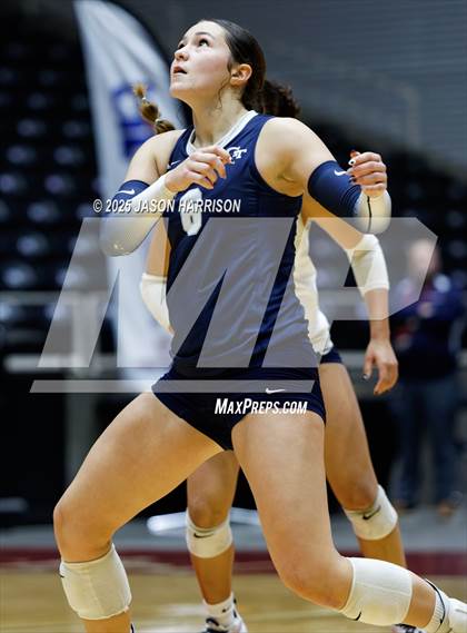 Thumbnail 3 in Goliad vs. Bushland (UIL 3A D1 Volleyball Final) photogallery.