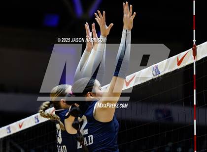 Thumbnail 1 in Goliad vs. Bushland (UIL 3A D1 Volleyball Final) photogallery.