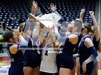 Thumbnail 3 in Goliad vs. Bushland (UIL 3A D1 Volleyball Final) photogallery.