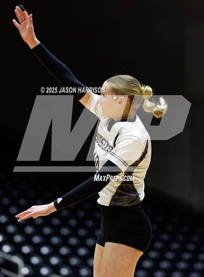 Thumbnail 1 in Goliad vs. Bushland (UIL 3A D1 Volleyball Final) photogallery.