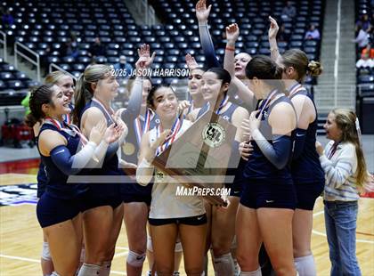 Thumbnail 3 in Goliad vs. Bushland (UIL 3A D1 Volleyball Final) photogallery.