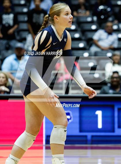 Thumbnail 3 in Goliad vs. Bushland (UIL 3A D1 Volleyball Final) photogallery.