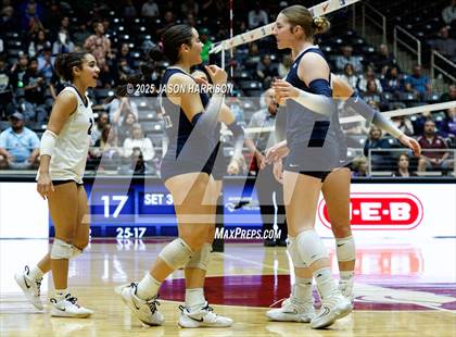 Thumbnail 3 in Goliad vs. Bushland (UIL 3A D1 Volleyball Final) photogallery.