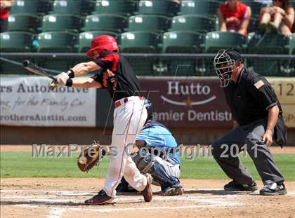 Thumbnail 2 in Carroll vs. Coronado (UIL 5A State Semifinal) photogallery.