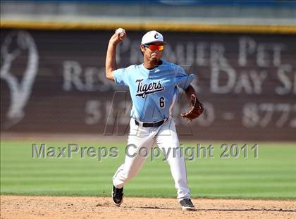 Thumbnail 3 in Carroll vs. Coronado (UIL 5A State Semifinal) photogallery.