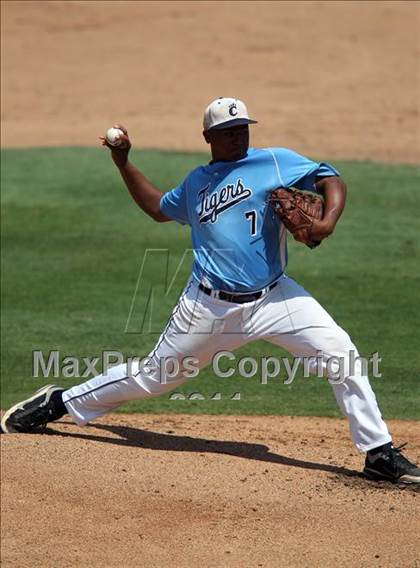 Thumbnail 3 in Carroll vs. Coronado (UIL 5A State Semifinal) photogallery.