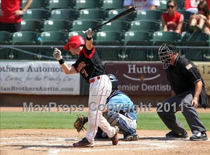 Thumbnail 3 in Carroll vs. Coronado (UIL 5A State Semifinal) photogallery.