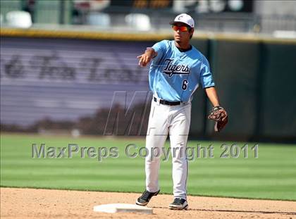 Thumbnail 1 in Carroll vs. Coronado (UIL 5A State Semifinal) photogallery.