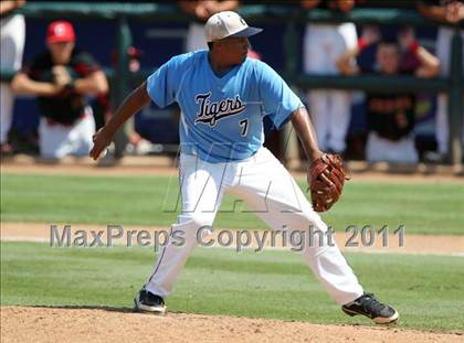 Thumbnail 3 in Carroll vs. Coronado (UIL 5A State Semifinal) photogallery.