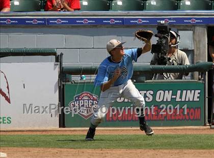 Thumbnail 1 in Carroll vs. Coronado (UIL 5A State Semifinal) photogallery.