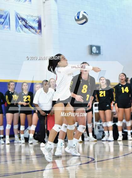 Thumbnail 2 in Torrey Pines vs. Kamehameha Kapalama (Durango Fall Classic) photogallery.