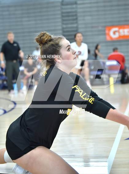 Thumbnail 1 in Torrey Pines vs. Kamehameha Kapalama (Durango Fall Classic) photogallery.