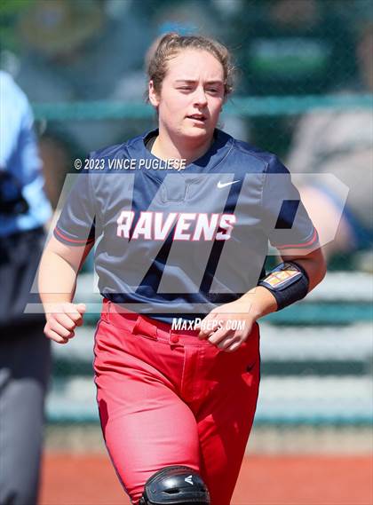 Thumbnail 2 in Yelm @ Juanita (WIAA. 3A District Playoffs) photogallery.