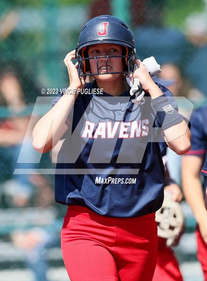 Thumbnail 2 in Yelm @ Juanita (WIAA. 3A District Playoffs) photogallery.