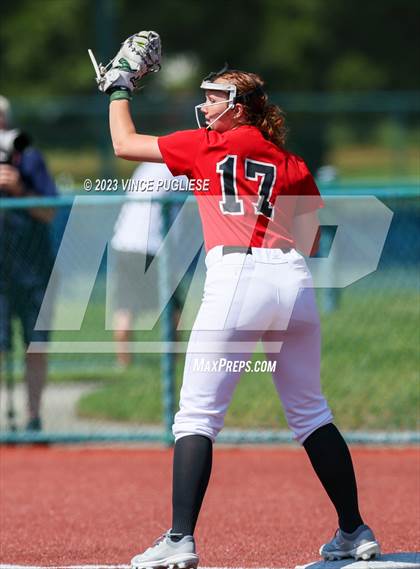 Thumbnail 2 in Yelm @ Juanita (WIAA. 3A District Playoffs) photogallery.