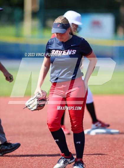 Thumbnail 2 in Yelm @ Juanita (WIAA. 3A District Playoffs) photogallery.
