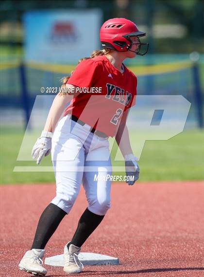 Thumbnail 2 in Yelm @ Juanita (WIAA. 3A District Playoffs) photogallery.
