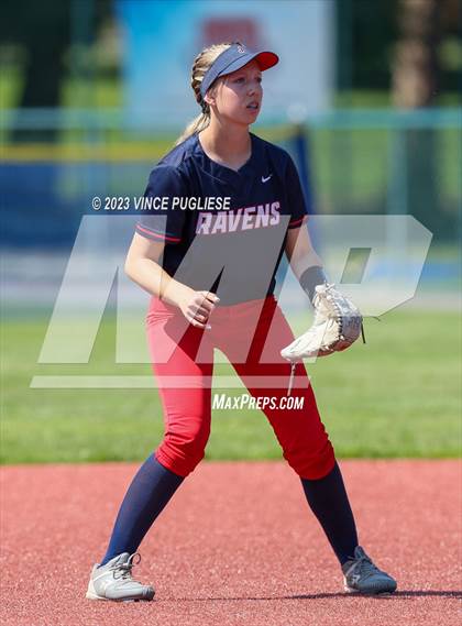 Thumbnail 2 in Yelm @ Juanita (WIAA. 3A District Playoffs) photogallery.