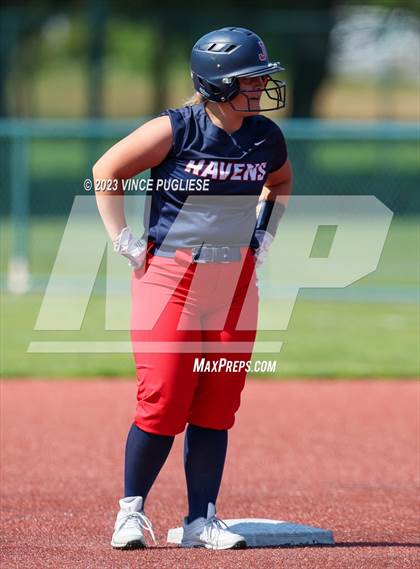 Thumbnail 1 in Yelm @ Juanita (WIAA. 3A District Playoffs) photogallery.